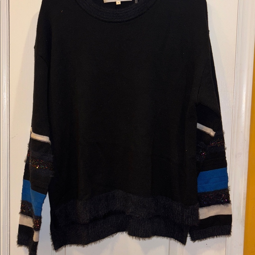 DIANE VON FURSTENBERG BLACK KNIT SWEATER DECORATIVE SLEEVE FUR LIKE TRIM ALLOVER